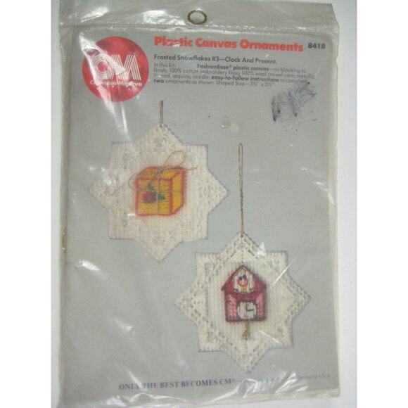 Columbia Minerva Frosted Snowflakes NO 3 Plastic Canvas Ornaments Kit 8418 - Picture 1 of 7